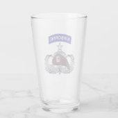 Im Flugzeug Beret & Senior Jump Wings Glas (Rückseite)