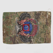 im Flugzeug Camouflage 82 Golfhandtuch (Horizontal)