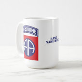 im Flugzeug Division 82 Alle amerikanischen indivi Kaffeetasse (Vorderseite Links)