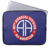 im Flugzeug Division "All American" Grunge Laptopschutzhülle (Vorderseite)