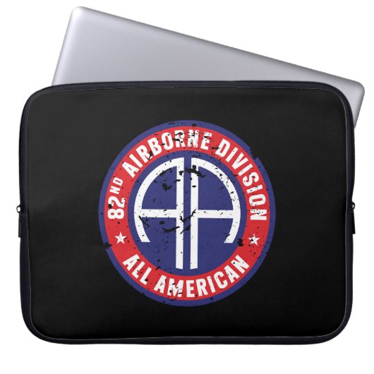 im Flugzeug Division "All American" Grunge Laptopschutzhülle (Vorderseite)