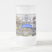 Im Flugzeug Flüge - nie vergeben verdient Mattglas Bierglas (Mittel)