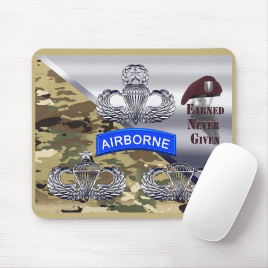 Im Flugzeug Flüge - nie vergeben verdient Mousepad (Mit Mouse)