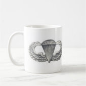 im Flugzeug Flügel, sgt Kaffeetasse (Links)