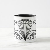 Im Flugzeug Jump Wings Tasse (Zentrum)