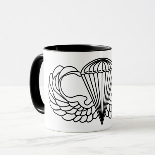 Im Flugzeug Jump Wings Tasse (Vorderseite Links)