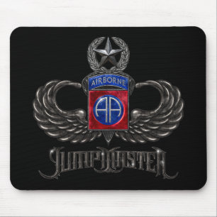 im Flugzeug Jumpmaster Black Mousepad
