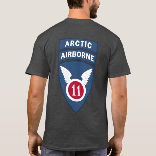 Im Flugzeug T - Shirt für die Arktis (Rückseite)