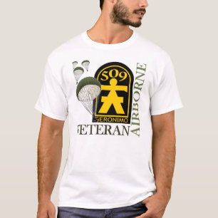Im Flugzeug Veteran - 509. PIR T-Shirt