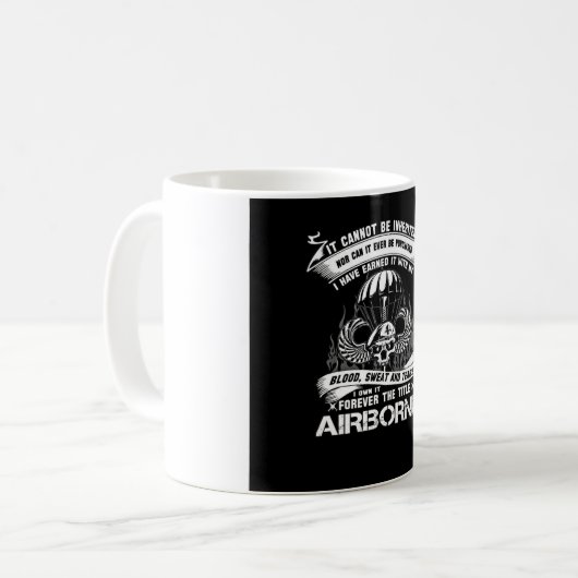 Im Flugzeug! Vollständig! Kaffeetasse (Vorderseite Links)
