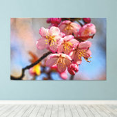 Im Frühling blüht ein Haufen süßer Sakura-Kirschbr Leinwanddruck (Insitu (Holzboden))