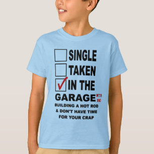 IM GARAGEN-(MIT VATER) GEBÄUDE EIN FRISIERTES AUTO T-Shirt