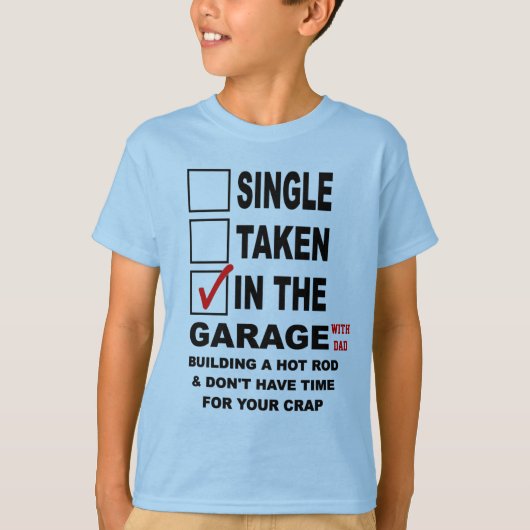 IM GARAGEN-(MIT VATER) GEBÄUDE EIN FRISIERTES AUTO T-Shirt (Vorderseite)