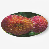 Im Garten von Dahlia 1 Pappteller (Schrägansicht)