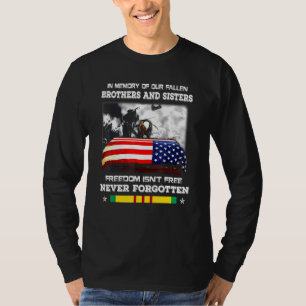 Im Gedenken an unsere gefallenen Brüder und Schwes T-Shirt