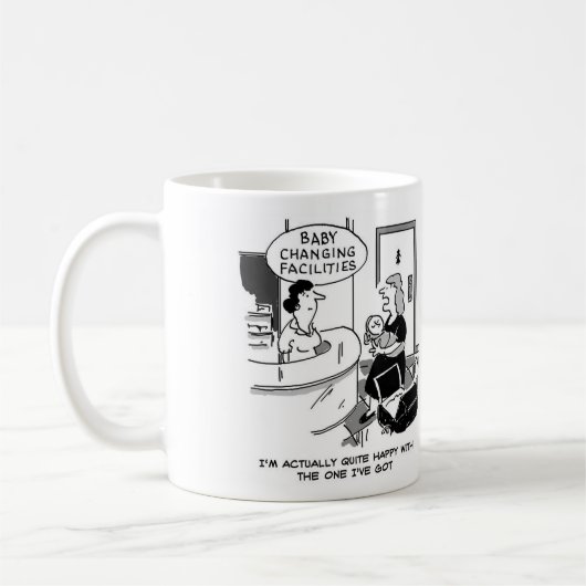 Im Geschäft gibt es Baby-Changing-Einrichtungen Kaffeetasse (Links)