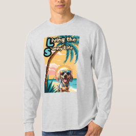 Im Glanz schwimmen: Cooler Hund in der Sonne T-Shirt