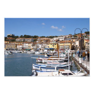 Im Hafen im Dorf Cassis. Fischer- und Fotodruck