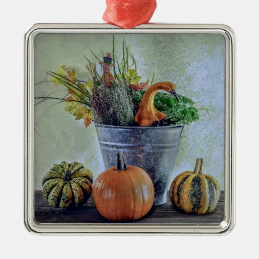 Im Herbst noch Leben mit Kürbis, Blume Ornament Aus Metall (Vorne)