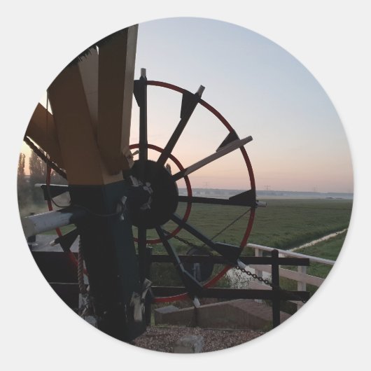 Im Inneren des Windmühle Runder Aufkleber (Vorderseite)