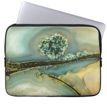 Im Inneren eines halb wertvollen Steins