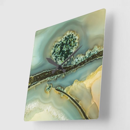 Im Inneren eines halb wertvollen Steins Quadratische Wanduhr (Winkel)