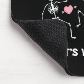 Im Inneren tot, aber es ist Valentinin Mousepad (Ecke)