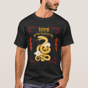 Im Jahr der Schlange geboren T-Shirt