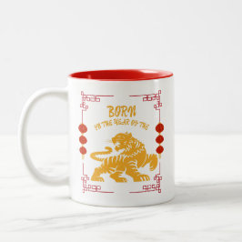 Im Jahr des Tigers geboren Zweifarbige Tasse