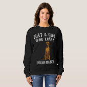 Im Just A Girl Who Loves Rhodesian Ridgebacks Dog Sweatshirt (Vorne ganz)