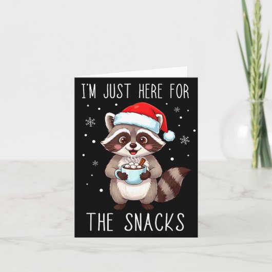 I'm Just Here For The Snacks Christmas Raccoon  Karte (Vorderseite)