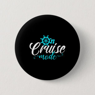 Im Kreuzfahrmodus Kreuzfahrt Familie Trendy Shirt Button