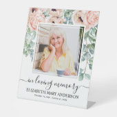 Im liebenden Gedächtnis rot rosa Blumenbeerdigung Sockelschild (Vorderseite)