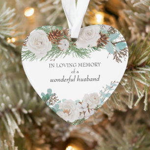 Im liebenden Gedächtnis weißer Rosenkiefer-Kegel Ornament