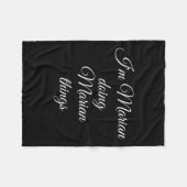 Im Marian Doing Marian Things Funny Birthday Name Fleecedecke (Vorderseite (Horizontal))