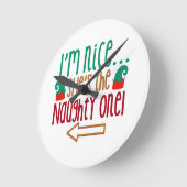 Im Nice Shes Naughty Elf Hat Runde Wanduhr (Winkel)