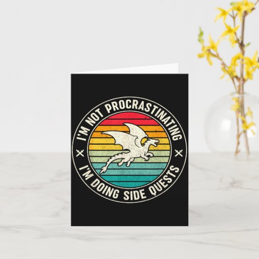 I'm Not Procrastinating I'm Doing Side Quests Drag Karte (Gelbe Blume)