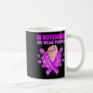 Im November tragen wir eine Lila Heimerheimer-Sens Kaffeetasse