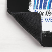 Im November trugen wir bleichbleiches, bleiches Ra Mousepad (Ecke)