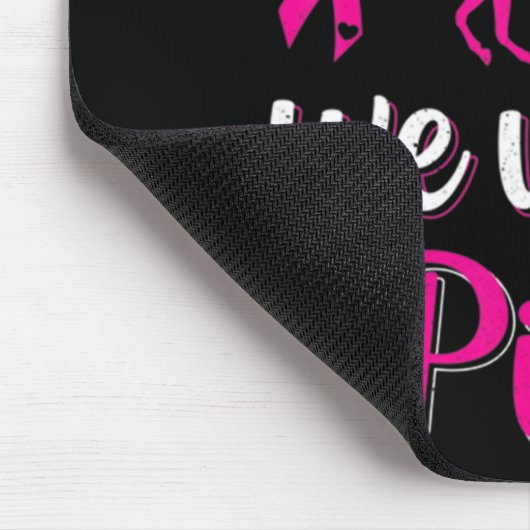 Im Oktober tragen wir ein pinkfarbenes Brustkrebsb Mousepad (Ecke)