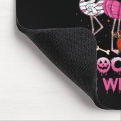 Im Oktober tragen wir eine rosa Flamingo Halloween Mousepad (Ecke)