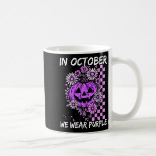 Im Oktober tragen wir lila häusliche Gewalt Vintag Kaffeetasse
