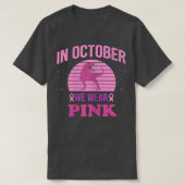 Im Oktober tragen wir Pink-Dinosaurier, Hexenbrust T-Shirt (Design vorne)
