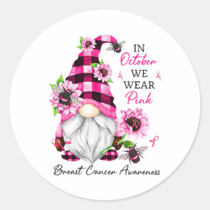Im Oktober tragen wir Pink Gnome Breast Cancer Awa Runder Aufkleber