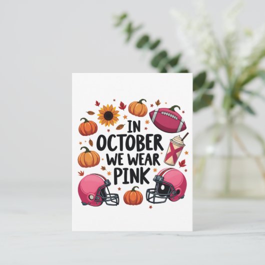 Im Oktober tragen wir rosa Brustkrebs-Fußball Ankündigungspostkarte (Stehend Vorderseite)