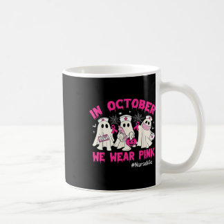 Im Oktober tragen wir rosafarbenen Brustkrebs der Kaffeetasse