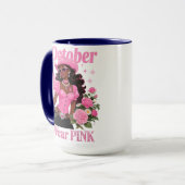 im Oktober Wir tragen pink Cowgirl Awareness Art Tasse (Vorderseite Links)