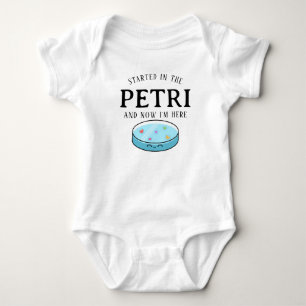 Im Petri gestartet, jetzt bin ich hier Baby Strampler