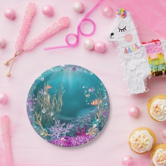 Im Rahmen der Teller des Meerespapiers (Party)