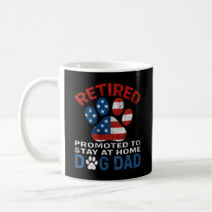 Im Ruhestand Zum Stay At Home Hundepapa Befördert Kaffeetasse